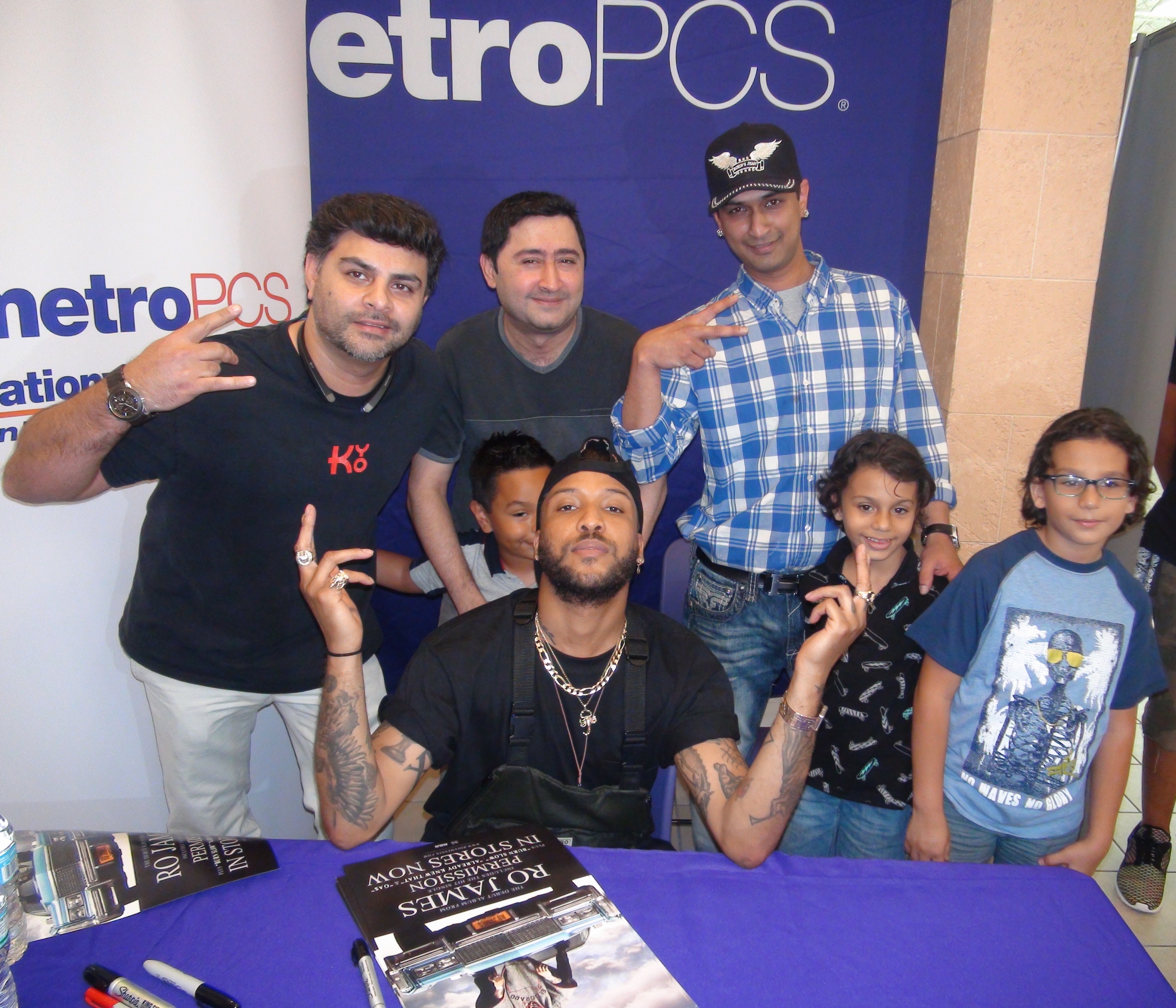 Ro James Metro PCS Owners