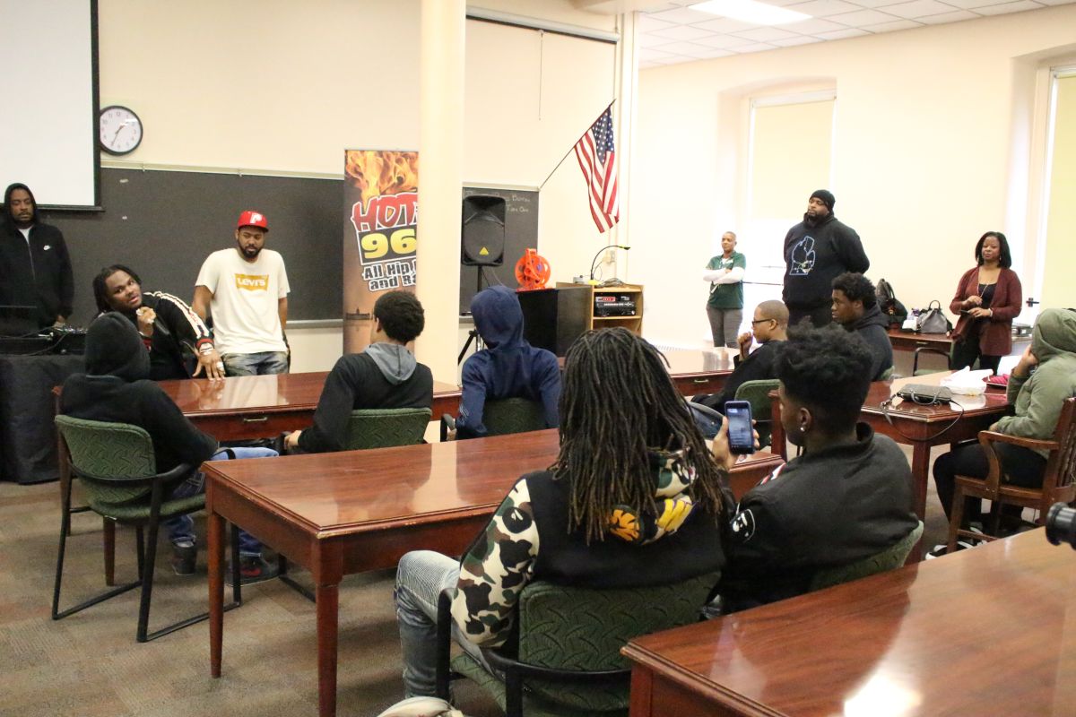 Tee Grizzley Visits Tech HS (Indy)