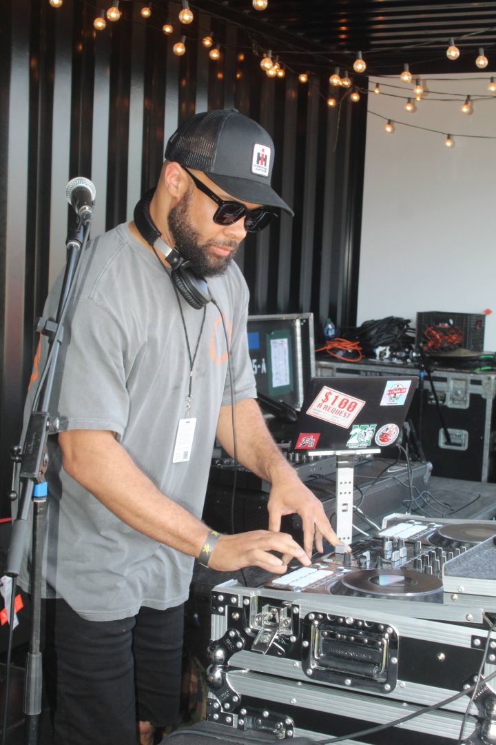 Rising Heat Old School Vs New School DJ Battle